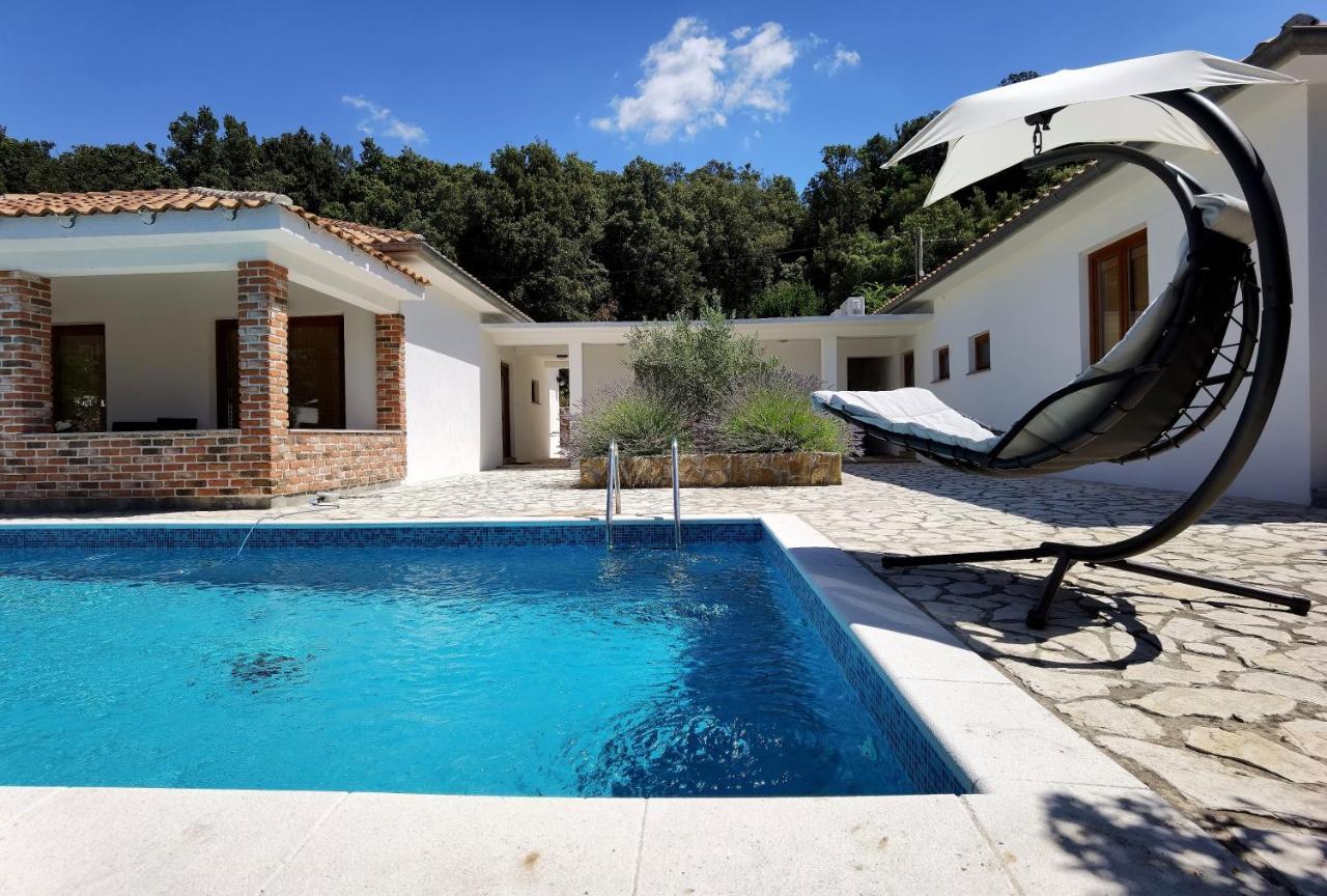 Holiday Homes Sintija Kampor المظهر الخارجي الصورة