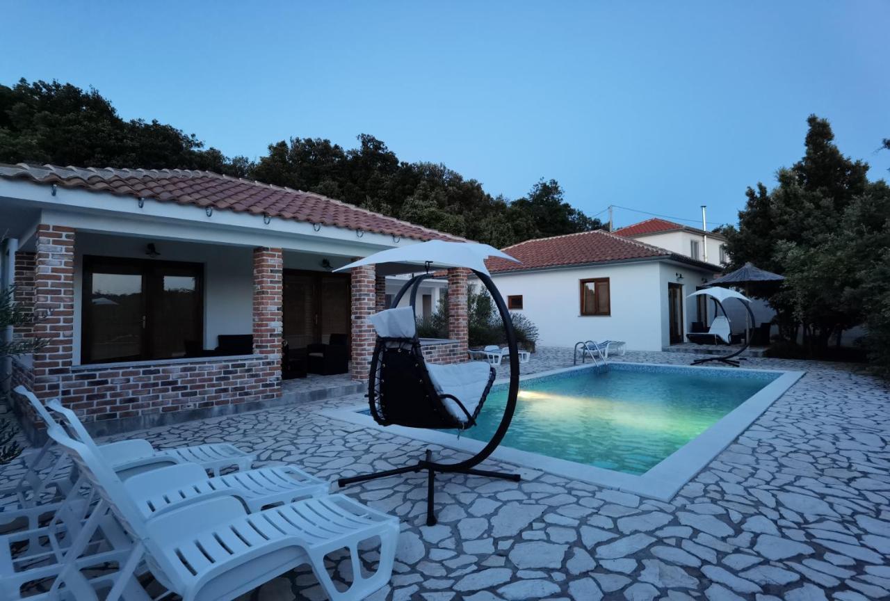 Holiday Homes Sintija Kampor المظهر الخارجي الصورة