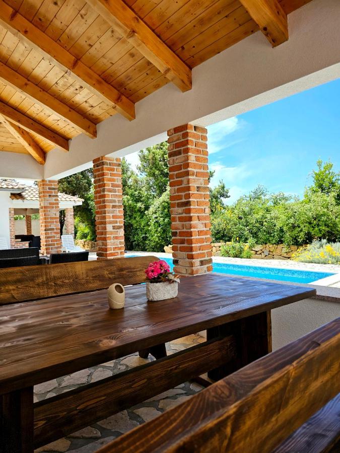 Holiday Homes Sintija Kampor المظهر الخارجي الصورة