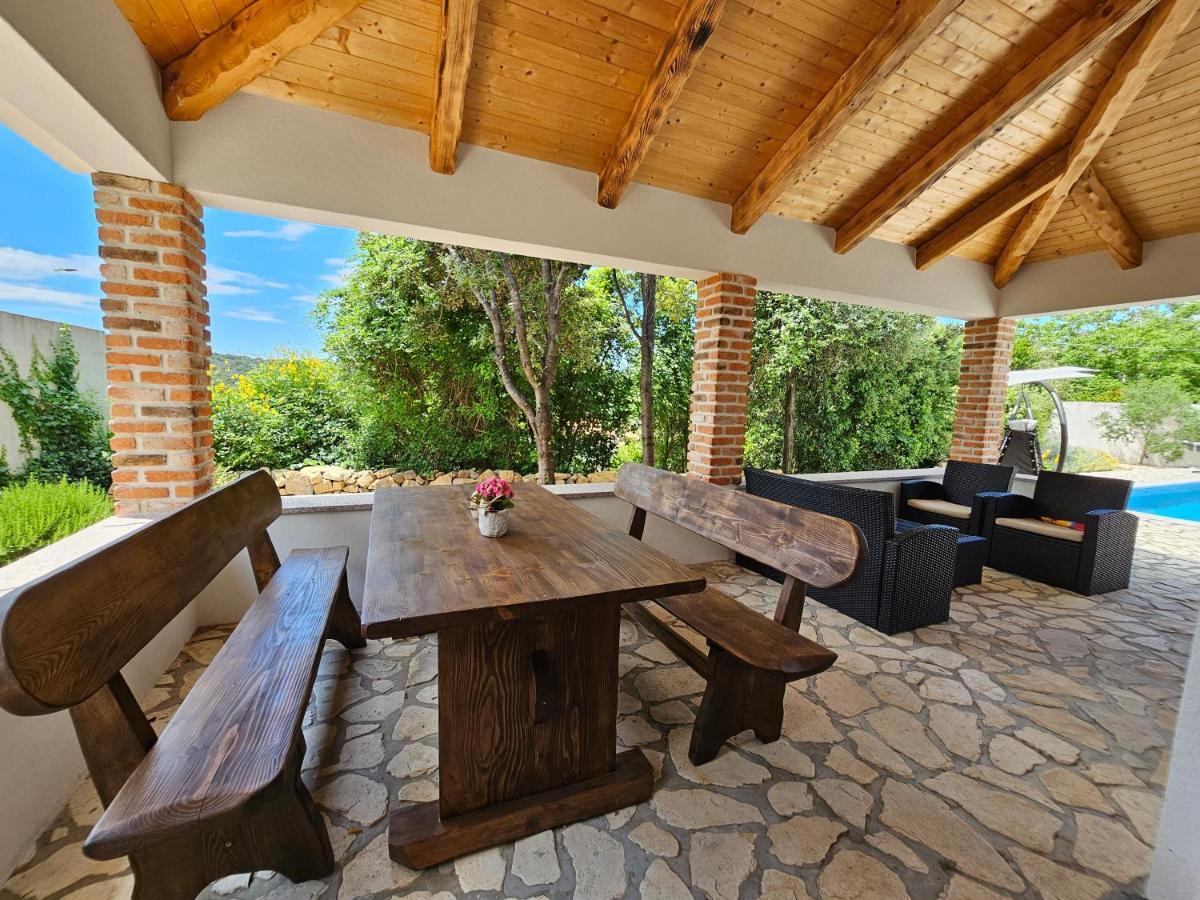 Holiday Homes Sintija Kampor المظهر الخارجي الصورة