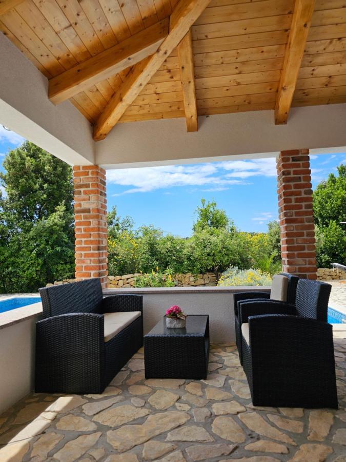 Holiday Homes Sintija Kampor المظهر الخارجي الصورة