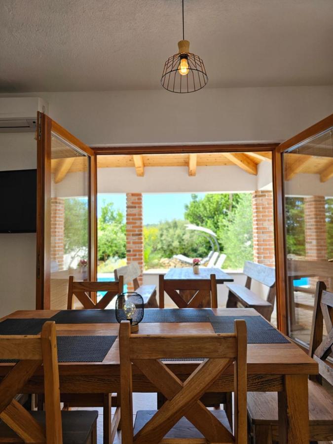 Holiday Homes Sintija Kampor المظهر الخارجي الصورة